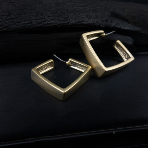 Dainty Simple Style Square Hoop Earring - D33